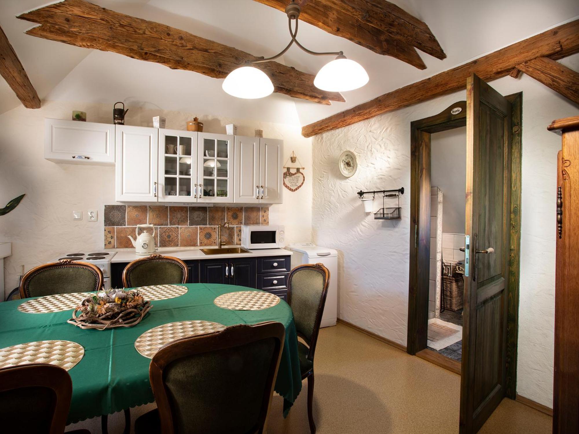 Břeclav Lichtenstein Lva Apartman מראה חיצוני תמונה