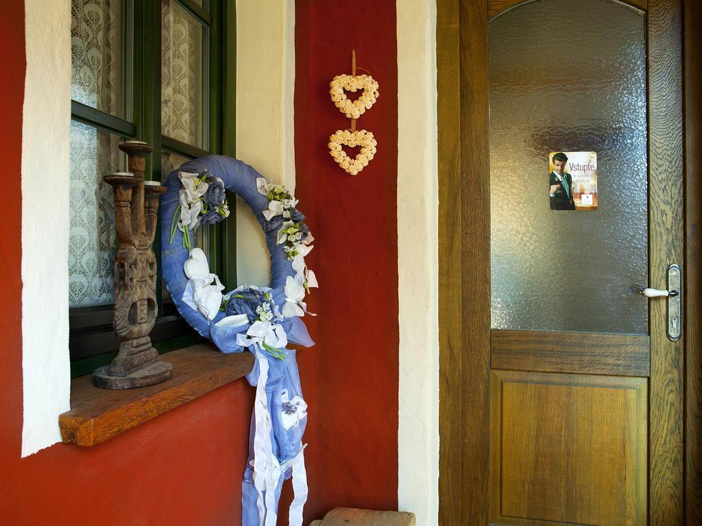 Břeclav Lichtenstein Lva Apartman מראה חיצוני תמונה